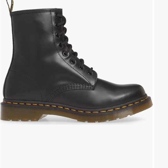 Dr Marten Women’s 1460 W Black Leather Lace-Up Boots size 6 - Picture 1 of 9